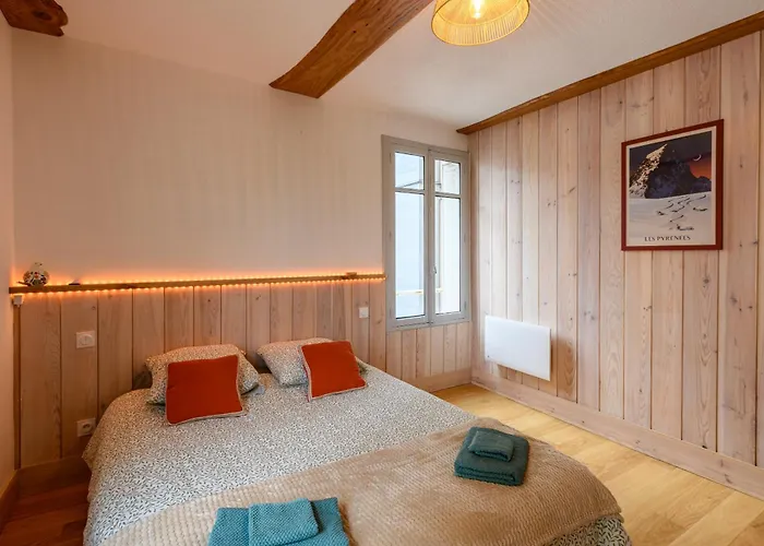 Le Du Sanctuaire Vue Sur Le Gave De Pau Лурд